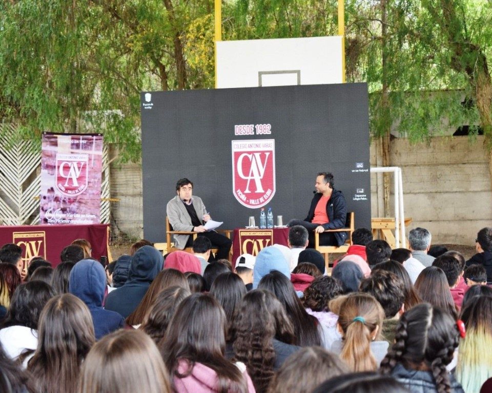 Fernando González ofrecerá una charla motivacional en el Colegio Antonio Varas