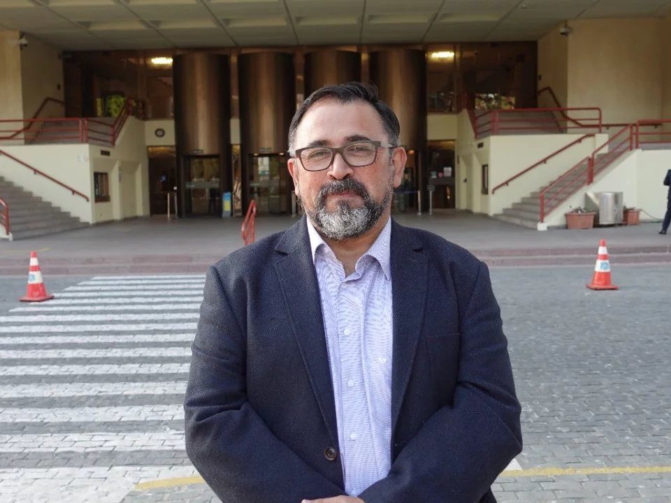 Diputado Víctor Pino busca limitar reelección de Gobernadores Regionales