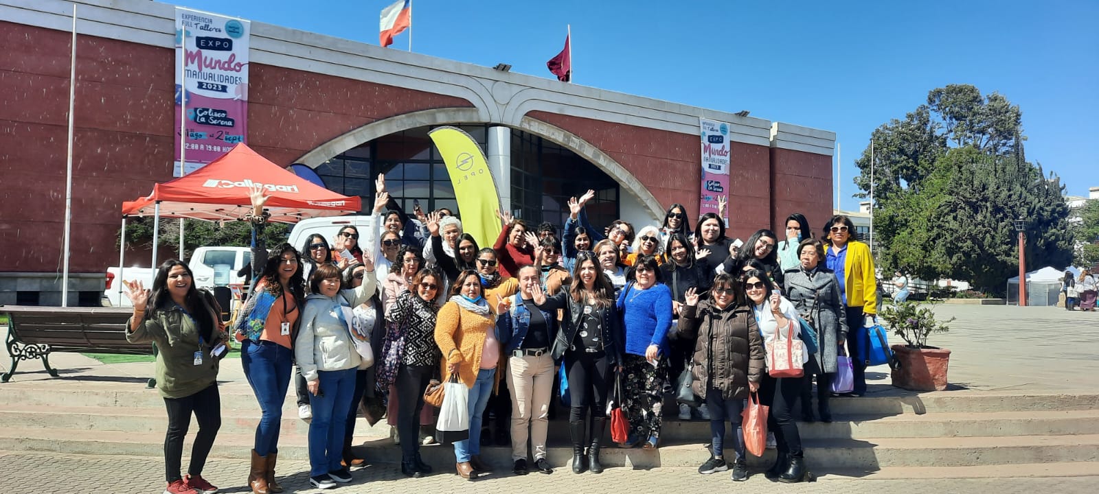 Más de 200 emprendedoras del Programa "Mujeres Jefas de Hogar" refuerzan sus talentos y habilidades