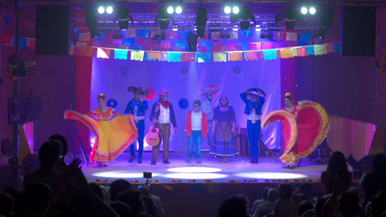 Paihuano abrió al público su remozado Teatro Municipal