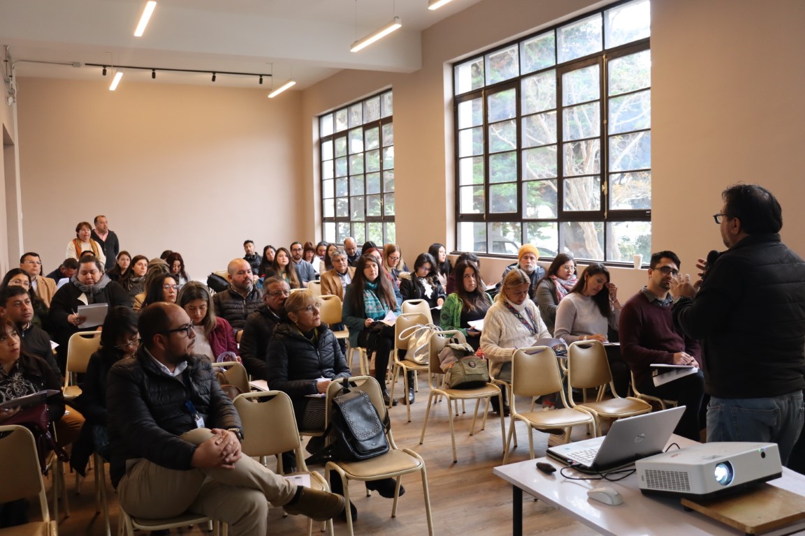 La Seremia de Educación Actualiza la Política Nacional de Convivencia Educativa 2024-2030 para SLEP Puerto Cordillera