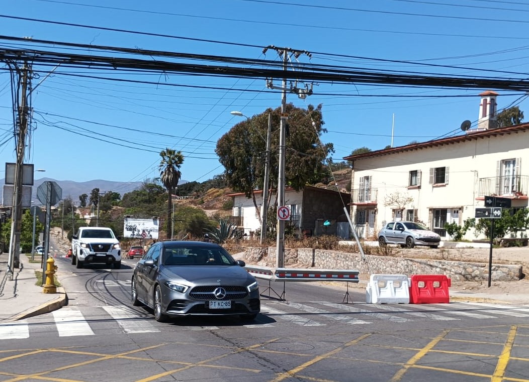 Aguas del Valle invierte $ 270 millones en ampliación de redes en calle Castro de La Serena