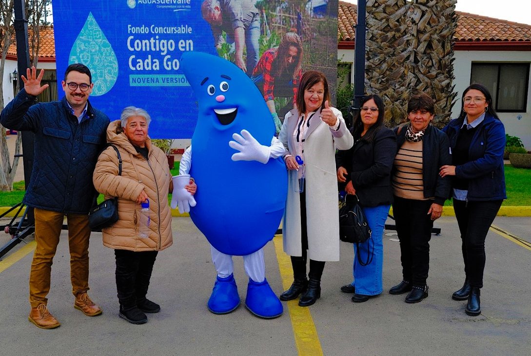 Dirigentes vecinales invitan a postular al Fondo Concursable de Aguas del Valle