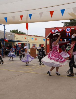 En el Colegio Saturno se realizó II Encuentro de Bailes Folklóricos Red Rural con Escuelas de La Serena y Vicuña