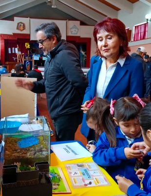 Colegio Javiera Carrera de La Serena realizó su Primera Feria Científica para reducir brechas de género