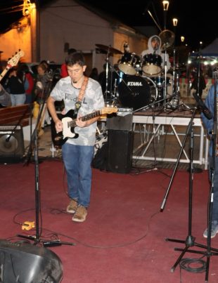 Andacollo celebró el Boulevard 2025 con emprendimiento y recreación en una noche de encuentro comunitario, shows en vivos y presentaciones artísticas