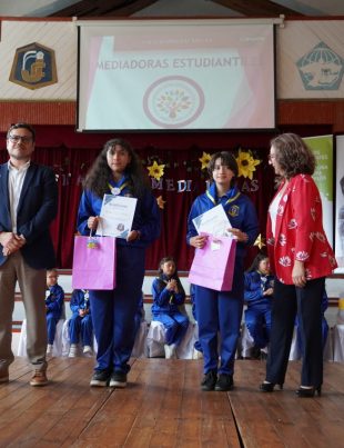 Colegio Javiera Carrera de La Serena certificó a Estudiantes Mediadoras de la Buena Convivencia Escolar