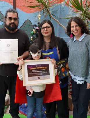 Realizan reconocimiento a estudiante de región de Coquimbo que ganó viaje a Centro Espacial de Inglaterra