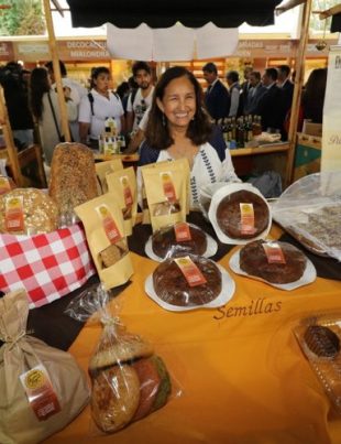 r Alt Aprende cómo describir el propósito de la imagen(abre en una nueva pestaña). Déjalo vacío si la imagen es puramente dec