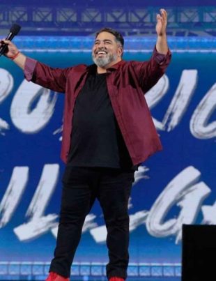 El Gran Triunfador de Viña del Mar, Rodrigo Villegas, llega con su nueva gira nacional
