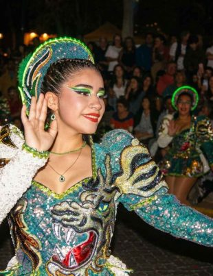 Pisco Elqui culminó celebración de 90 años con Carnaval Andino