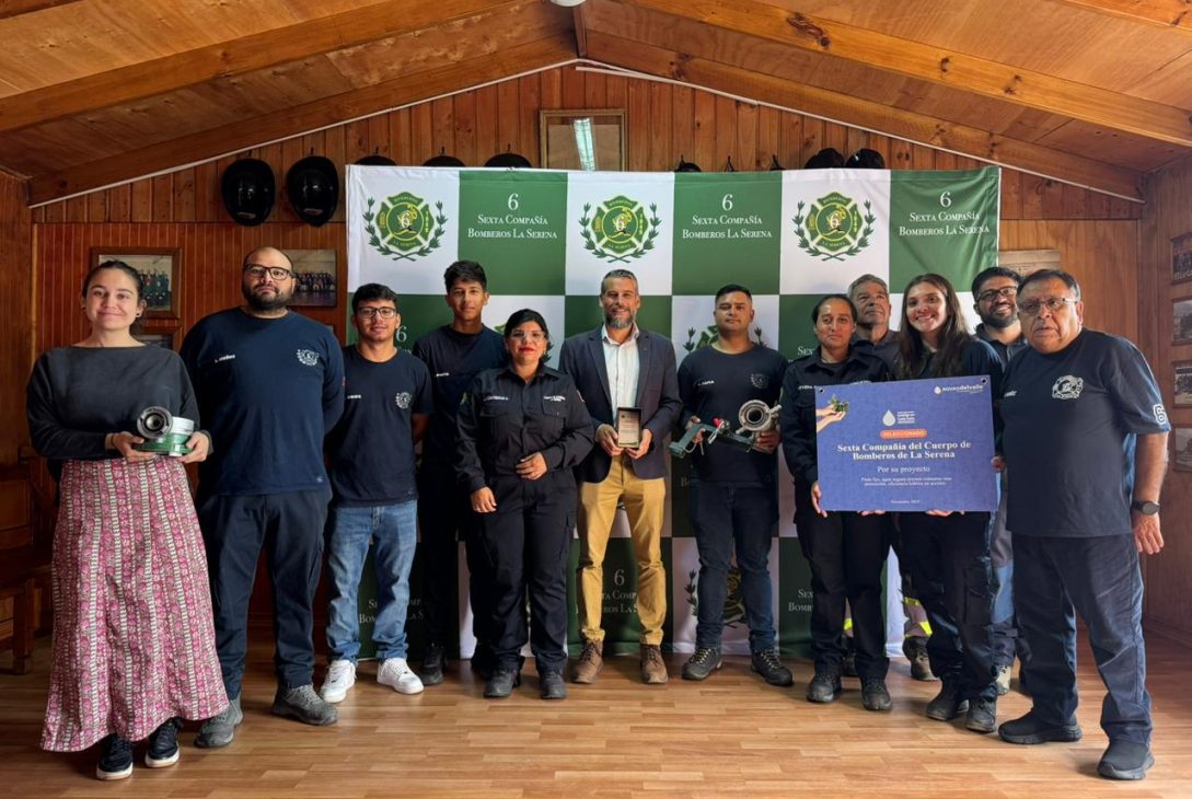 Sexta Compañía del Cuerpo de Bomberos de La Serena adquiere nuevo equipamiento gracias al fondo concursable de Aguas del Valle