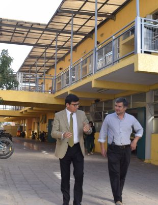 Seremi de Educación Marcelo Salvo Meneses visita el Colegio Antonio Varas