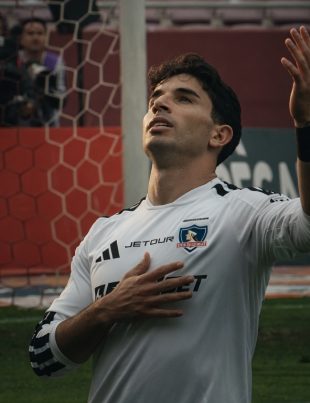 Goles y liderato: Colo Colo derrotó a un Club Deportes La Serena sin respuestas