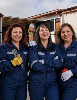 Aguas del Valle entrega el listado final de seleccionadas para el programa “Mujeres Gásfiter Talento que Fluye”