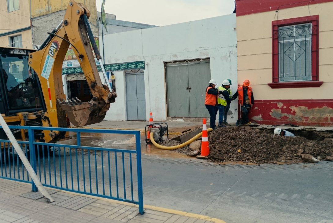 Aguas del Valle y Cámara de Comercio de Coquimbo acuerdan trabajo conjunto por obras en sector céntrico