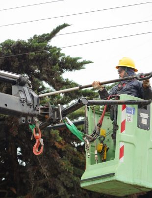 CGE despliega masivo operativo con más de 2 mil trabajadores redestinados desde todo el país y tres helicópteros para reparar severos daños en la región de Coquimbo