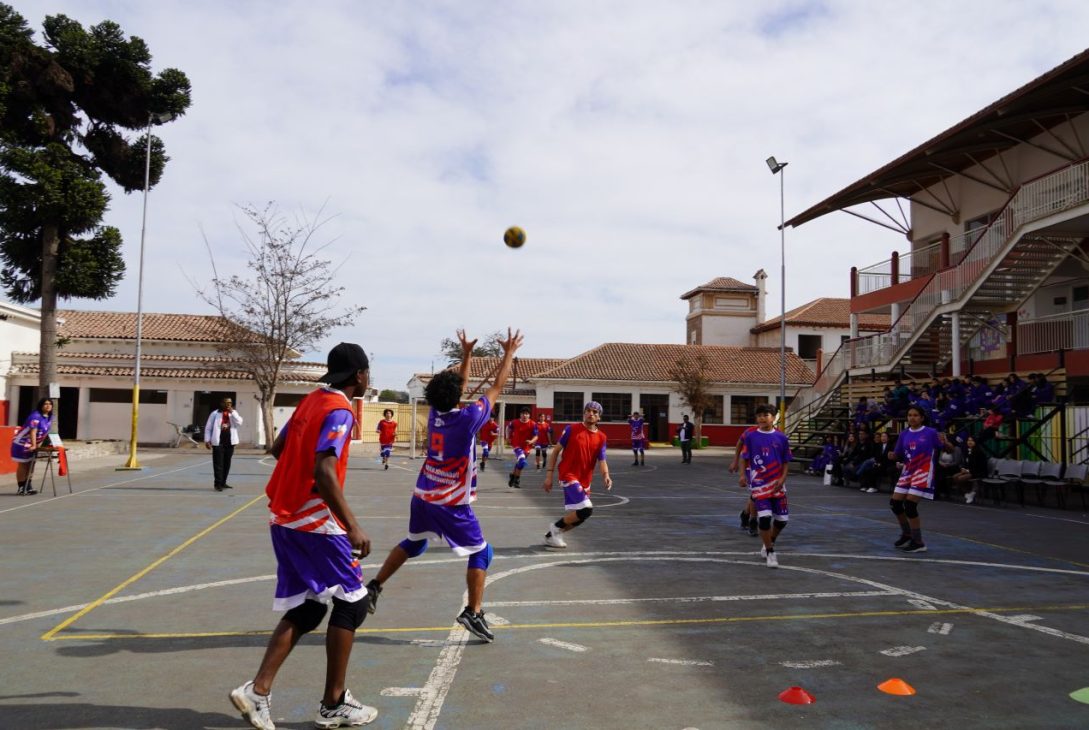 En Colegio Héroes de la Concepción de La Serena Embajadora de Taiwán entregó apoyo a selección de Tchoukball