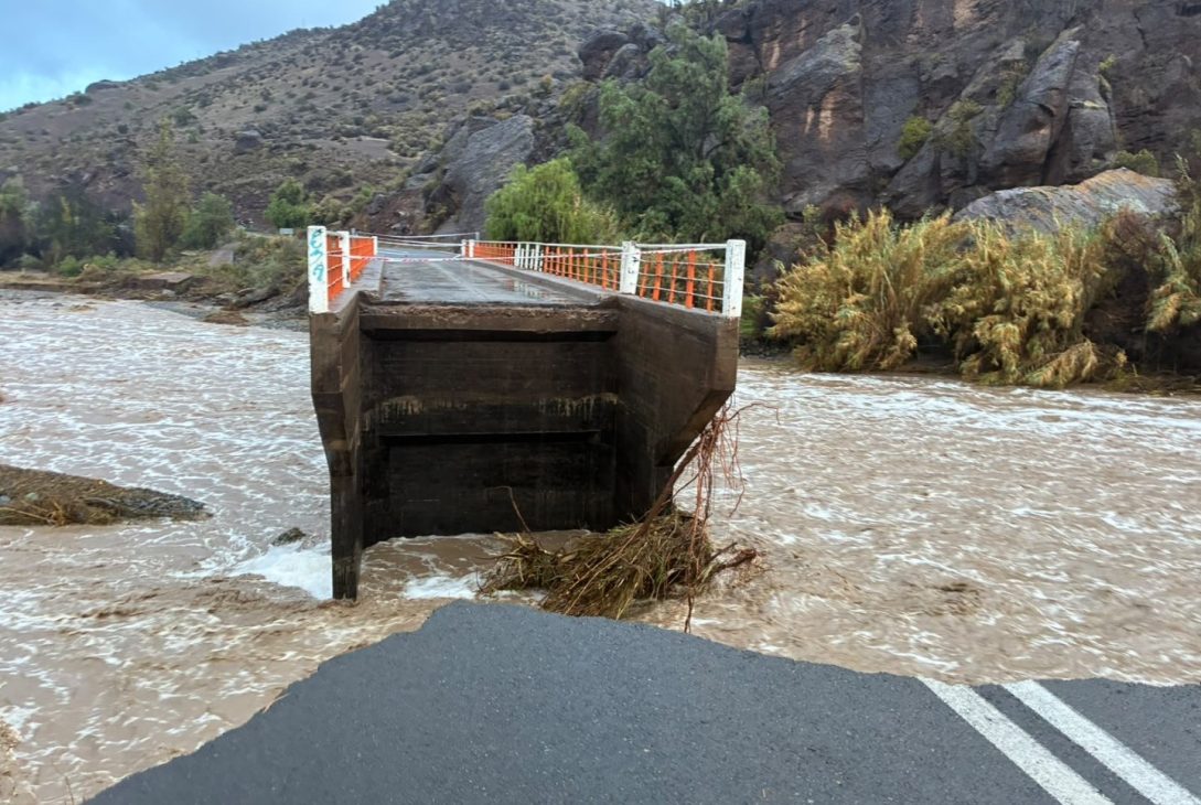 Sin electricidad, sin internet y con rutas bloqueadas El crítico estado de Río Hurtado