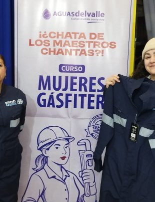 Veinte mujeres de la provincia del Choapa inician curso gratuito de gasfitería de Aguas del Valle