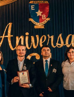 Escuela José Tomás Ovalle celebra 61 años de formación en el Limarí y reconoce aporte de Andes Iron a la cultura y educación
