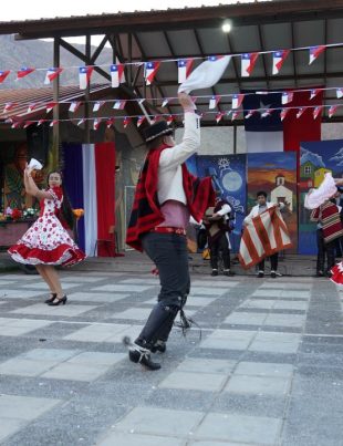 Liceo Mistraliano de Paihuano celebró con gran Fiesta de la Chilenidad