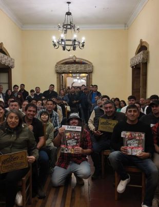 Presentan el primer álbum de fútbol amateur de Vicuña rescatando la memoria de sus clubes