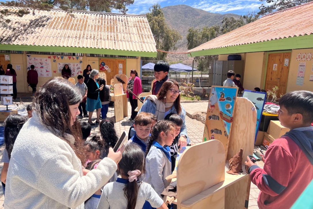 Escuelas de Colonia Alfalfares y Punta de Choros son reconocidas por la Superintendencia de Educación por promover la sana convivencia educativa